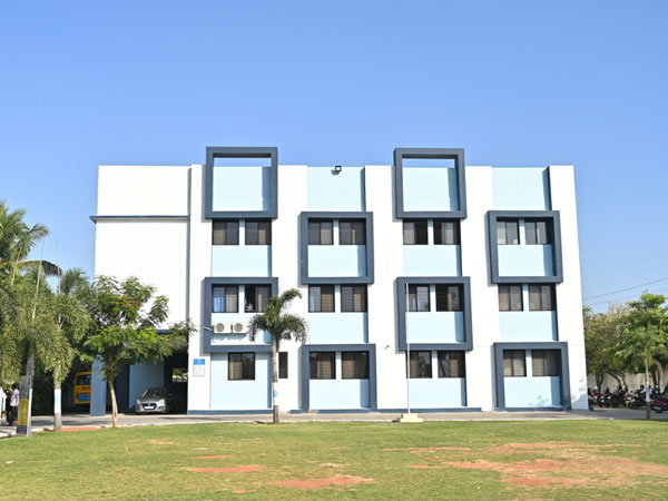 Podar International School Ambejogai