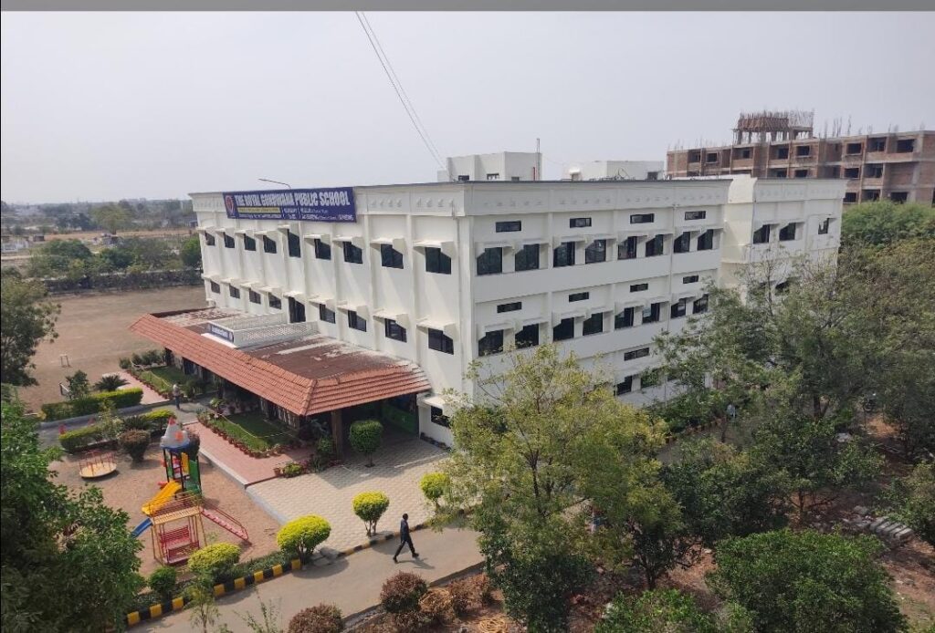 The Royal Gondwana Public School Sindhi Colony Bhandara