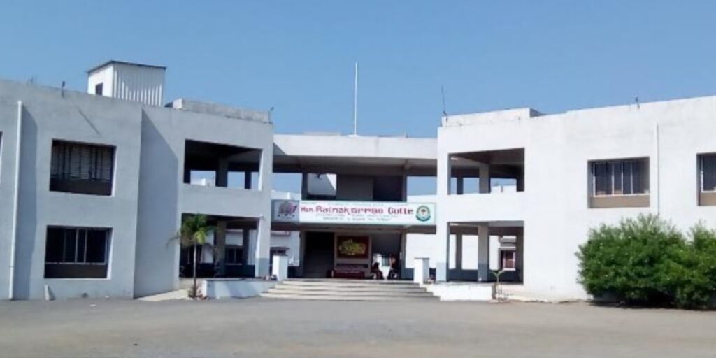 Hon. Ratnakarrao Gutte International School Sonpeth Parbhani