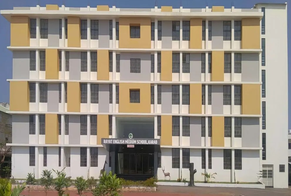 Rayat English Medium School Karad Satara