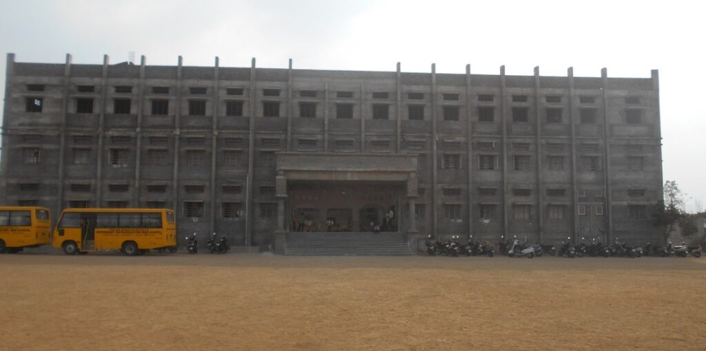 Shreemant Shivajiraje English Medium School Phaltan Satara