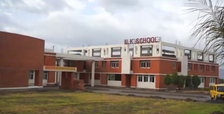 Universal Knowledge School Varye Satara